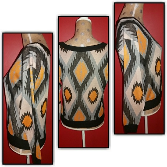 Like New Flying Tomato Aztec Print Sweater - Picture 2 of 4